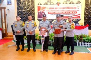 Kapolda Sulsel Apresiasi Pelaksanaan Pengamanan Natal dan Tahun Baru Serta Operasi Mantap Praja Dalam Kunjungannya Di Mapolres Pinrang
